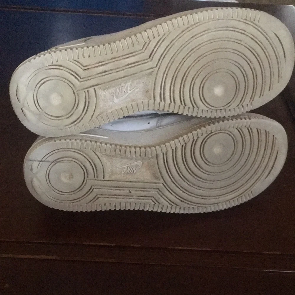 AF1 - Picture 5 of 5